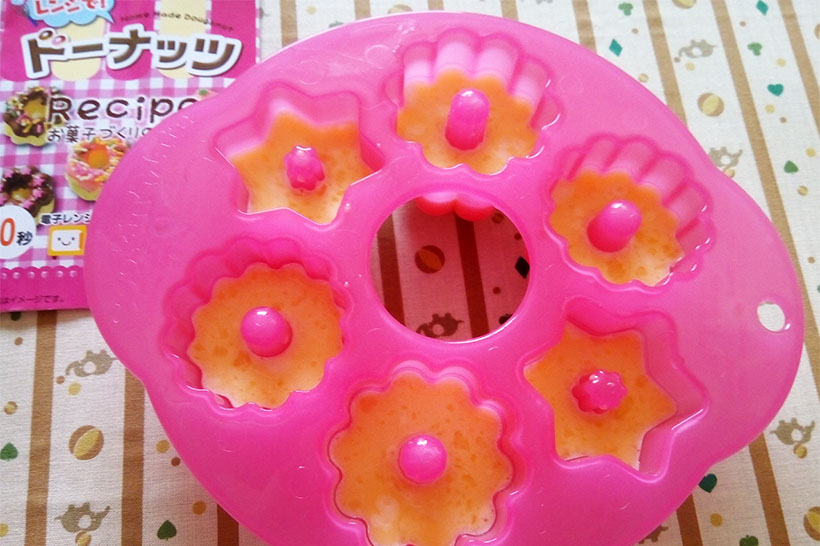 100均ではじめるおやつ作りーーセリア「レンジで! ドーナッツ」には大人もハマる楽しさがあった!