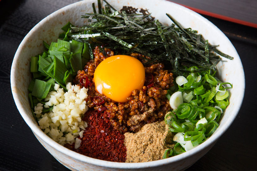 【うどん名店】このコシと粘り…未体験! 麺の食感、具材のハーモニーが衝撃的なウマさを生む平和島「栄屋丸」