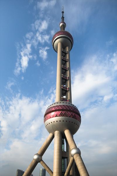 ↑元の写真。タワーに合わせて縦位置で撮影