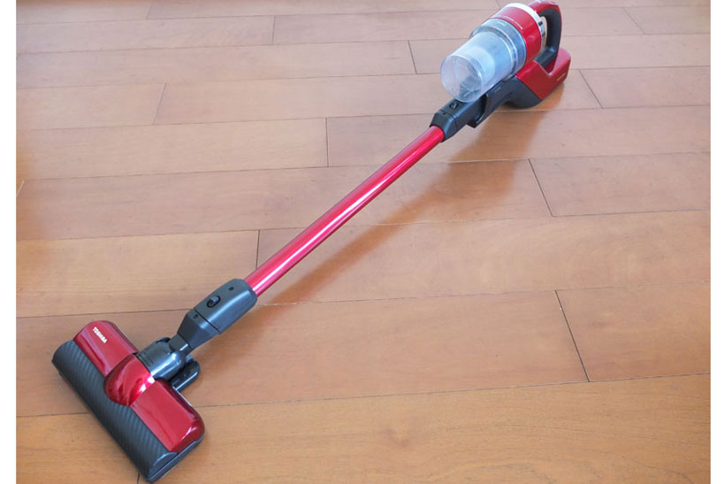 【掃除機9項目テストまとめ】「軽い」「使いやすい」だけじゃない! 東芝「トルネオ V コードレス」驚きの万能ぶりが判明