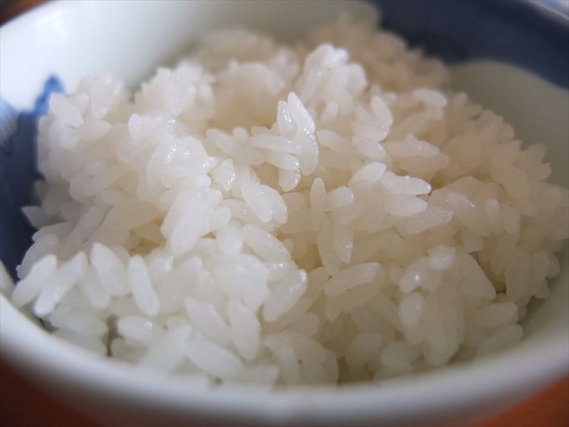 ↑見るからに透明感、しゃっきり感のある炊き上がり。香りも味も、単に保水率が高いだけでは感じられないみずみずしさがありました