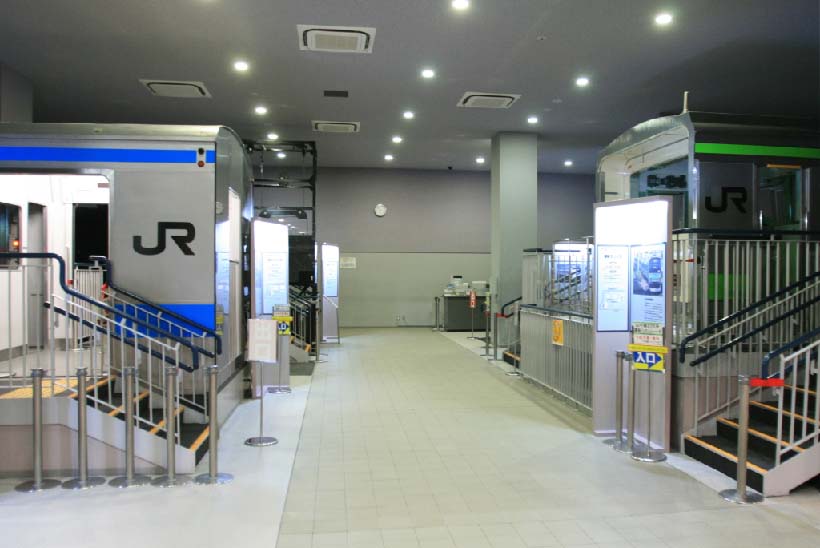↑シミュレータホールでは山手線や京浜東北線やD51など5種類の運転シミュレータを用意。D51シミュレータのみ有料(1回500円)、先着順での利用となる