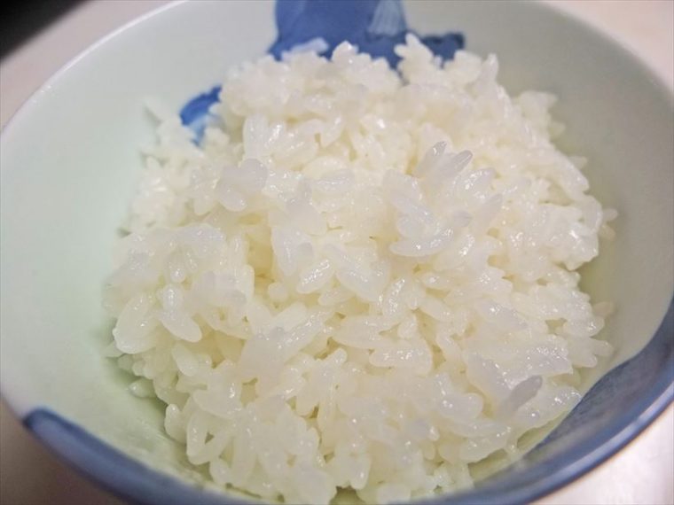 ↑米の膨張が前回より大きく、一粒一粒のハリがさらに高まっています。見た目にも粘度がアップし、米粒同士がくっつき始めているのがわかります