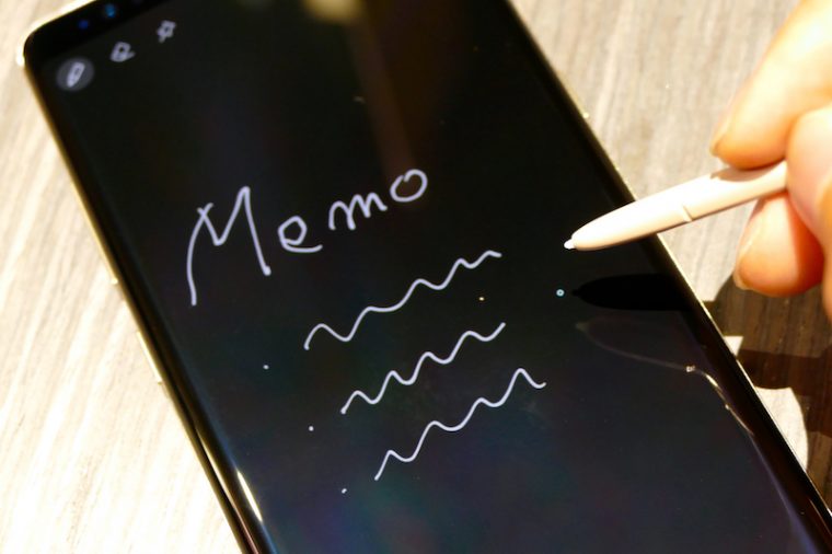 ↑「Screen Off Memo」のイメージ。100ページまでのメモを取れるようになったので、会議や講義など、長時間のメモにも使える