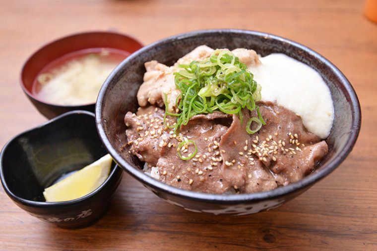 ↑仙台牛タン塩すた丼(980円)