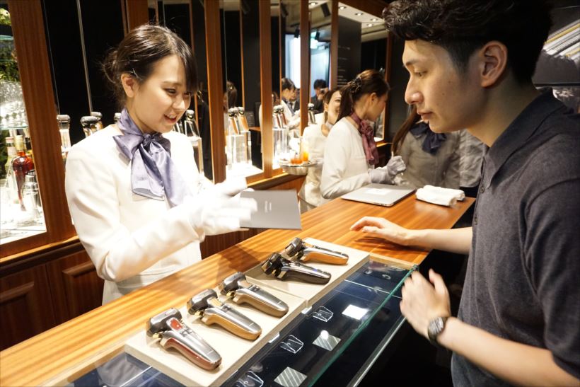 写真撮影、カクテルつきで全部無料! 表参道・メンズシェーバー体験のサービスがありえない