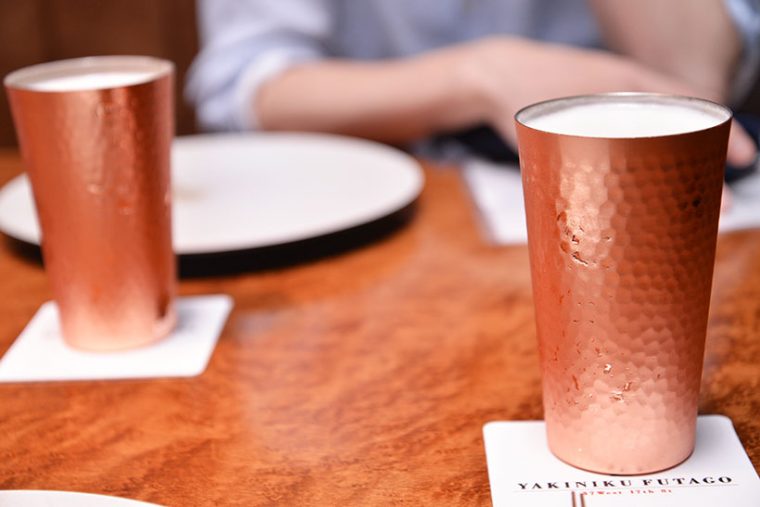 ↑ビールもいいグラスで飲むと、おいしさが違います。キレやキメ細かいクリーミーな泡をより一層楽しめます