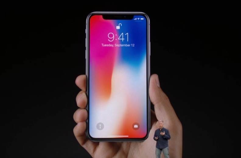 【速報】今年のiPhoneは「iPhone X」「iPhone 8」など3モデル! 通信機能がついた「Apple Watch」も