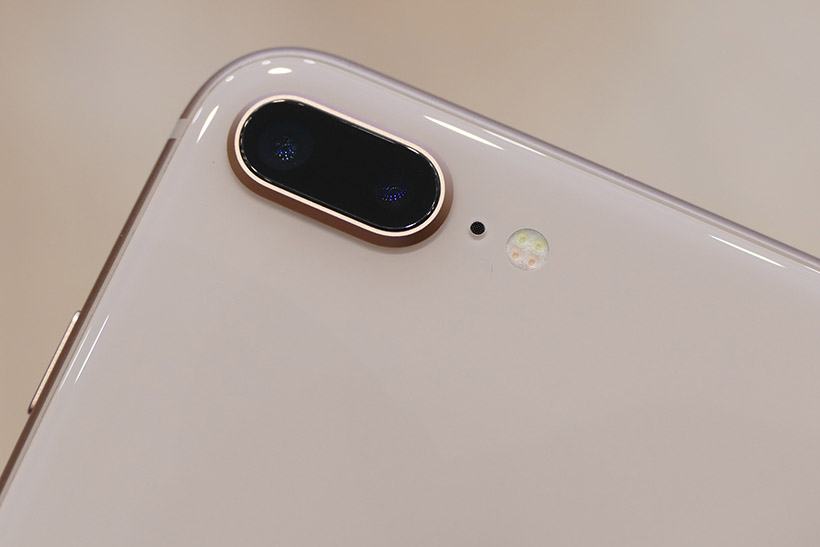 ↑iPhone 8 Plusの背面カメラ
