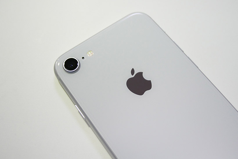 ↑iPhone 8のカメラ