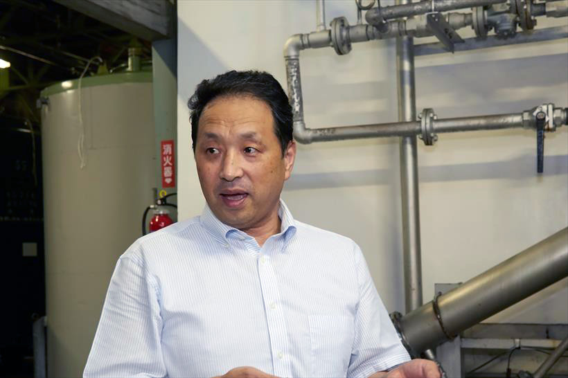 ↑製造を指揮する杜氏の長谷川良昭さん。淡麗辛口は、「糖を抑えながら、雑味を出さずにキレを出すのが難しい」とのこと