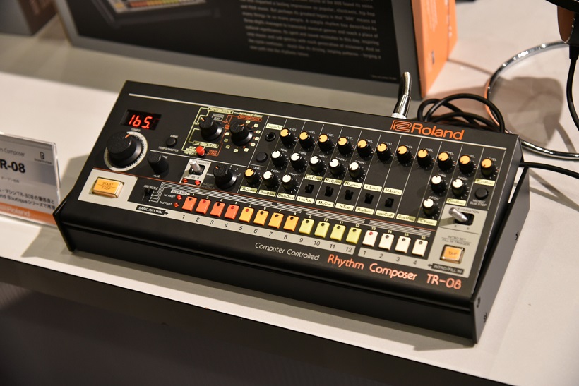 全部欲しい! モニタースピーカーに小さな“808”などローランドの新製品ラッシュが熱い!