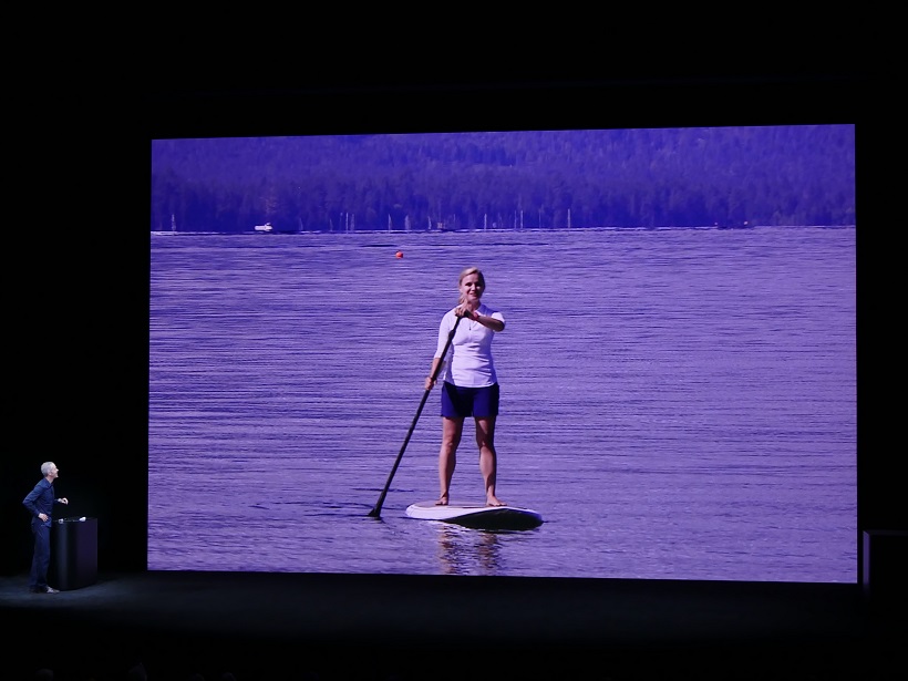 ↑「Steve Jobs Theater」で行われたデモの様子