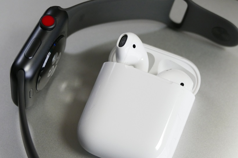 ↑フル活用には「AirPods」が必須