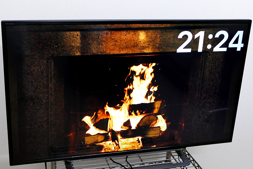 ↑アプリ「Fireplace 4K」を試した。美しい画面はインテリアとしても存在感がでる