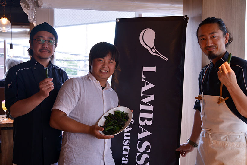 ↑一番右が福田シェフ。中央が生産者の梶谷高男さん、左が東澤壮晃ラムバサダー