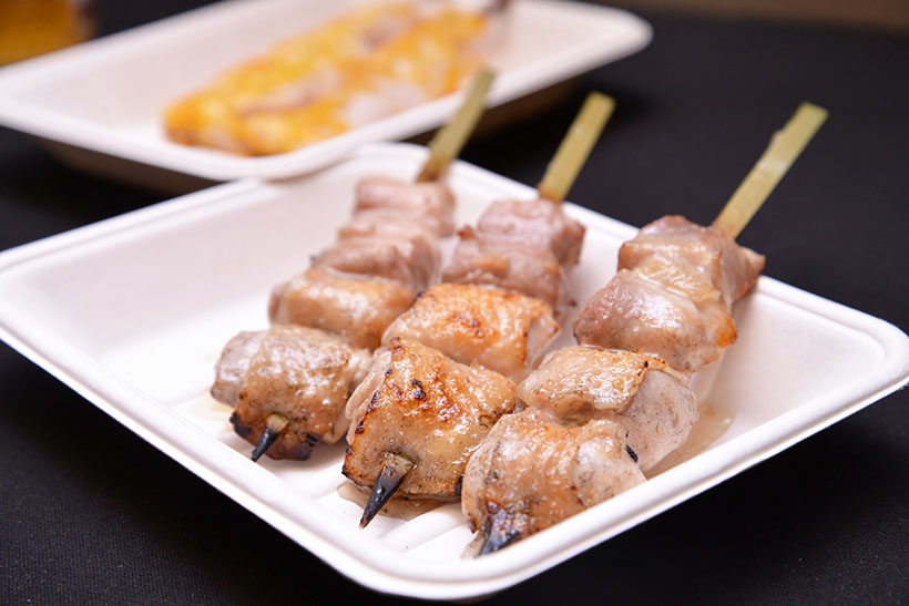 ↑「蒼天」(大塚)、「鳥恵」(上野)によるもも肉
