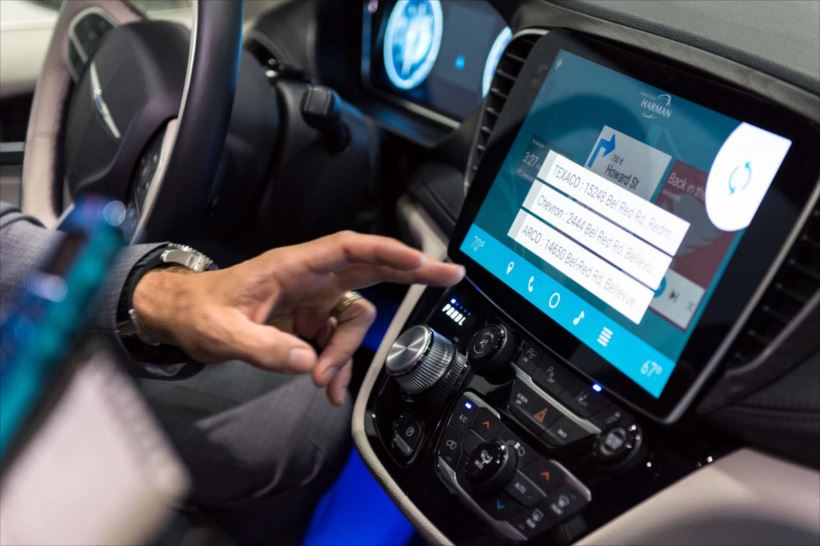 クルマの超ハイテク化は「音」でも始まっている! 世界的オーディオ企業が仕掛ける「車載関連事業」