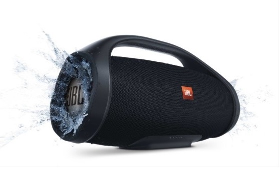 シリーズ史上最大! アウトドアでも大音量サウンドが楽しめる「JBL BOOMBOX」