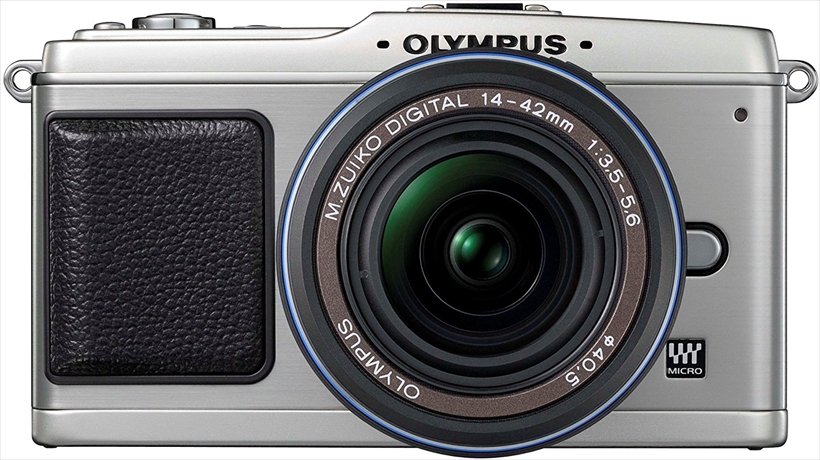 ↑オリンパスはパナソニックと同じマイクロフォーサーズ規格のE-P1を発売。レトロなデザインやアートフィルターで人気を集めた