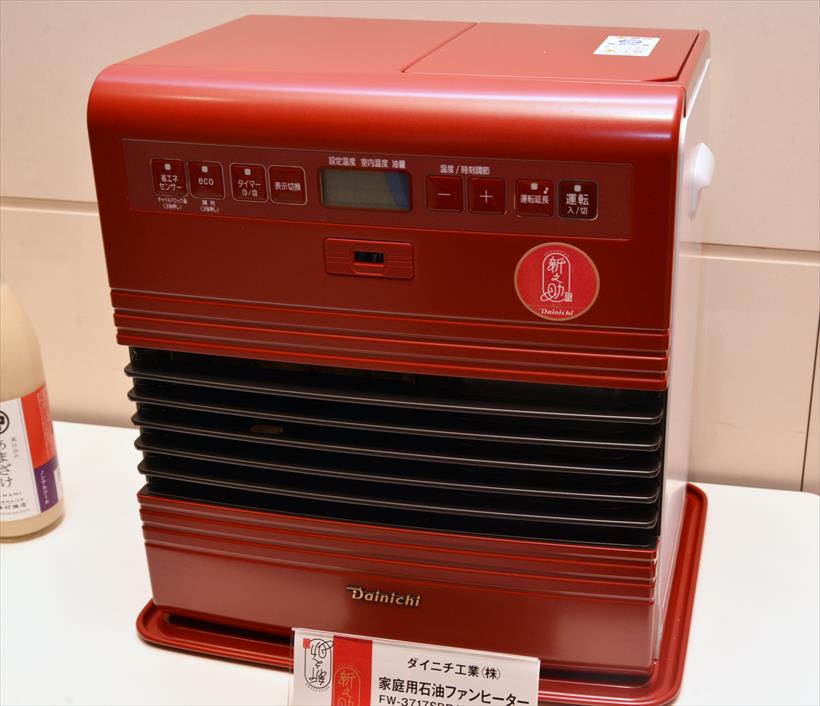 ↑家庭用石油ファンヒーター FW-3717SDR(新之助カラー) オープン価格。10月30日からダイニチWebShopのみで10台限定発売されるレア商品です