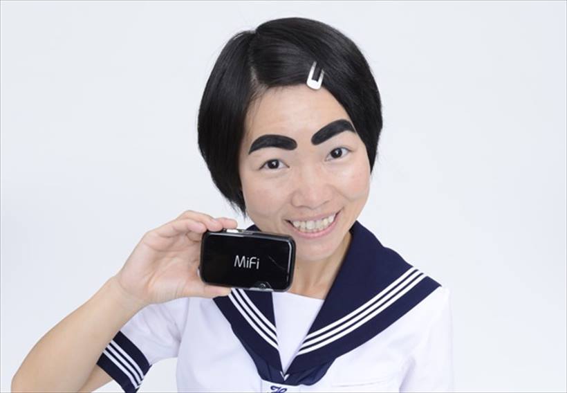 ↑エクスコムグローバルでは、現在CMで話題沸騰中の「イモトのWiFi」を展開。定額680円/日~という安さと24時間サポートが押しのサービスだ