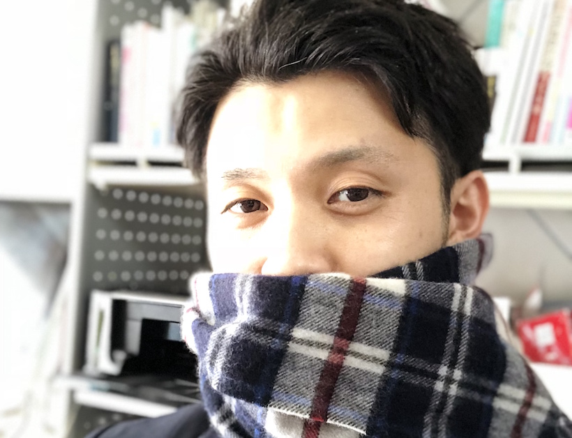 ↑顔が隠れるくらいにマフラーを巻いた状態では、Face IDでは認証できなかった。この場合はパスコードを入力して画面ロックを解除することに