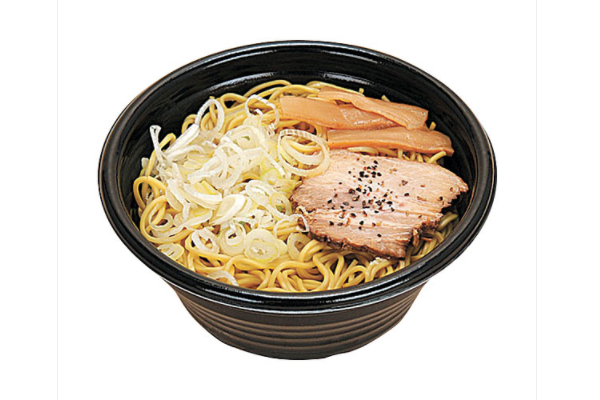 「ブラックラーメン」っていったい何？ コンビニの惣菜・麺で最も注目をあつめた商品ランキング