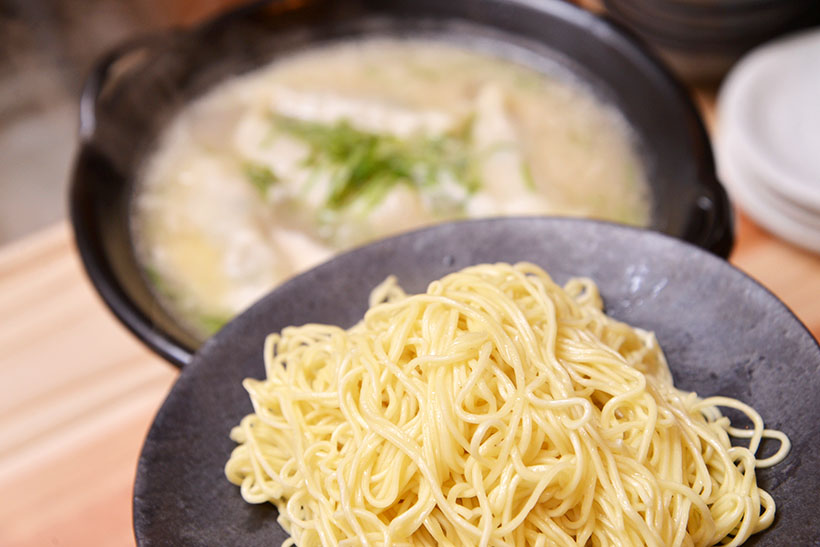 ↑追加麺(205円/120g)