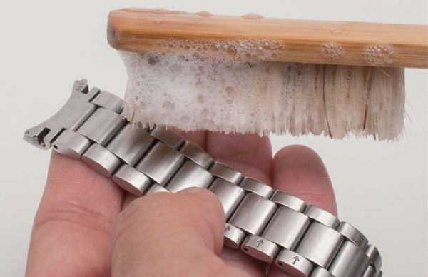 【超簡単】６つの工程を行うだけ！ブレスレットのベタつき・汚れは丸洗いで解決