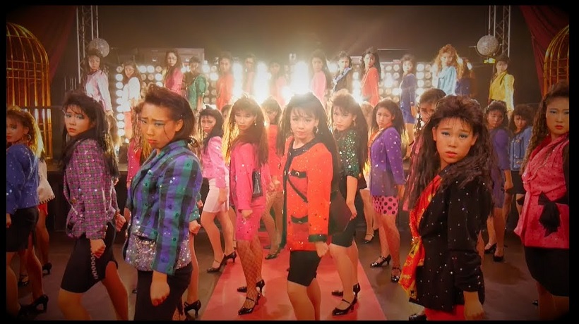 YouTube「【TDC】バブリーダンスPV　登美丘高校ダンス部 Tomioka Dance Club」より
