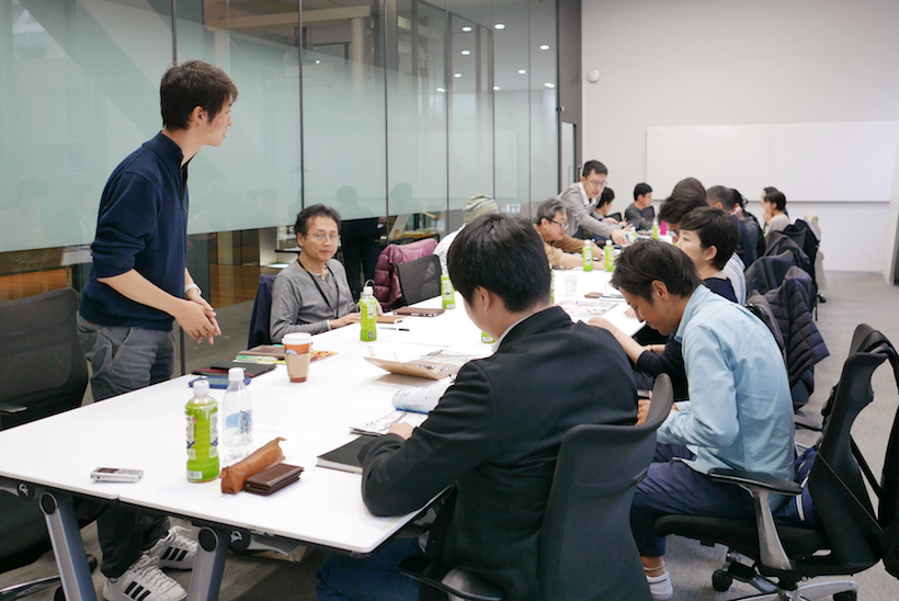 ↑早速、熱のこもったプレゼントークを展開する参加者の皆さん
