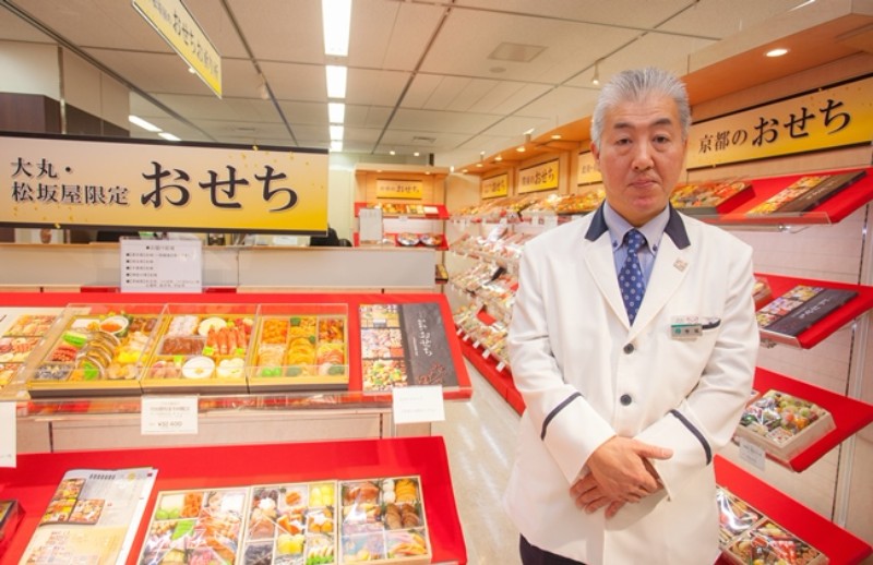おせちの商品開発を担当する大丸東京店・寺尾幸雄さん