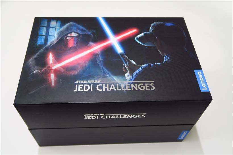 ↑「Star Wars/ジェダイ・チャレンジ」のパッケージ。このなかにジェダイになれるセット一式が入っている