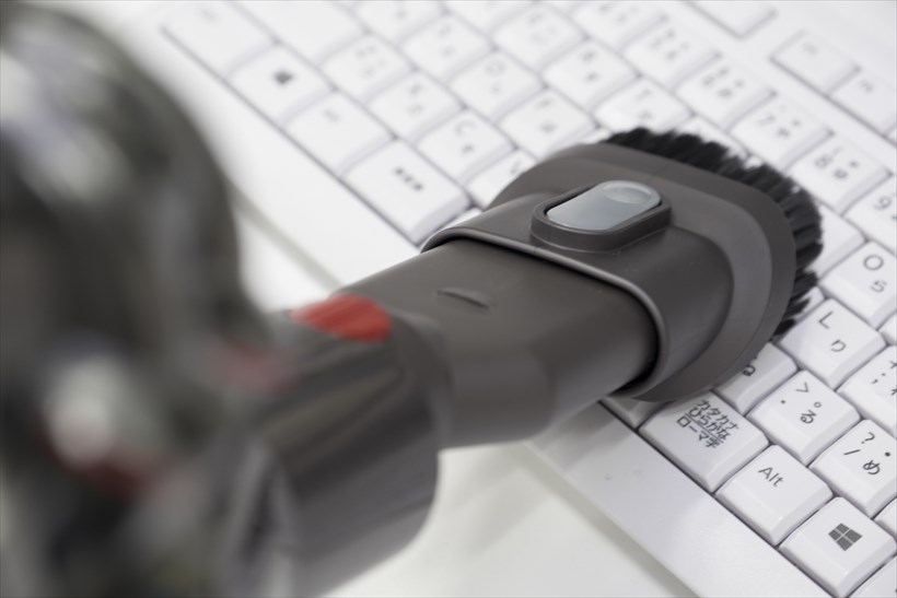 ↑コンビネーションノズルは、キーボードや電話の掃除にも使えます