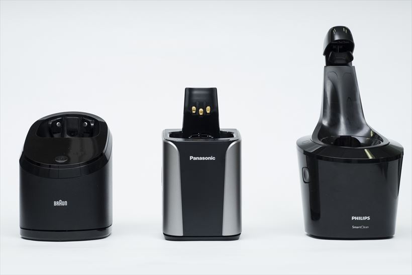 ↑各社の洗浄充電器。左から