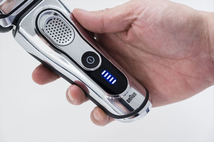 ↑スタートボタンを押すと5段階の目盛りでバッテリー残量が表示されます