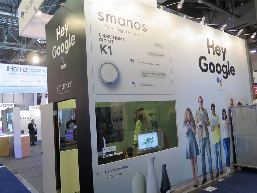 ↑Googleアシスタントのデモルームが会場のあちこちに