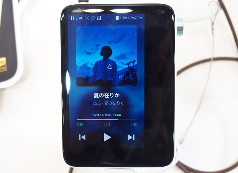 ↑Grooversの音響機器ブランドACTIVOからリリースされた小型軽量のDAP