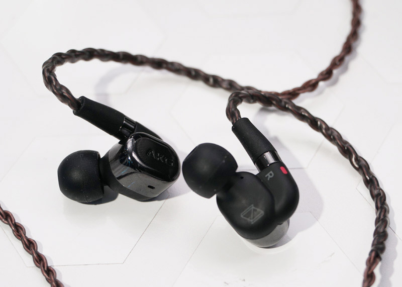 ↑AKGのフラグシップイヤホン「K5005」