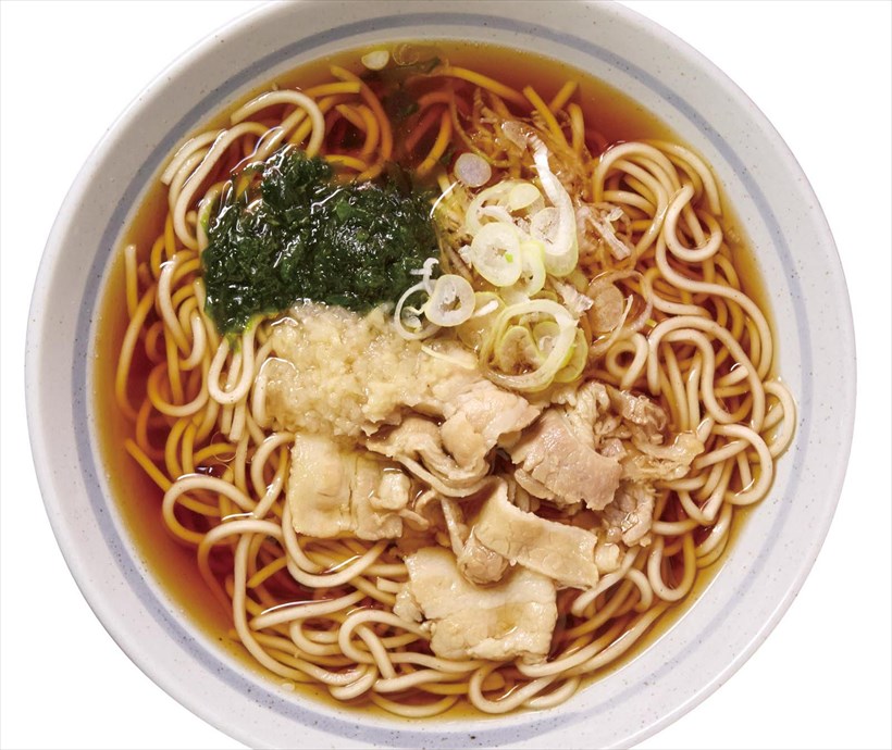 ↑豚肉しょうがそば(480円)。豚肉は一度ボイルし、脂を落としている。しょうがの風味もアクセントに