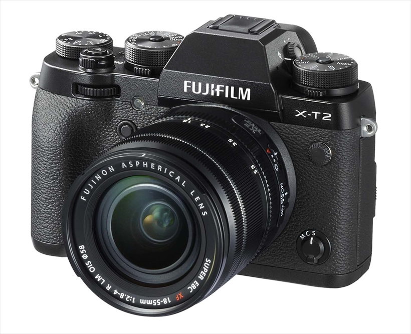 ↑●撮像素子:23.6 × 15.6㎜、有効約2430 万画素X-Trans CMOS Ⅲセンサー ●背面モニター:3 型約104 万ドット、3方向チルト式 ●シャッター速度:1/8000 ~ 30秒、バルブ ●サイズ:132.5×91.8×49.2㎜ ●質量:約507g ●参考価格/16万4100円(ボディ)