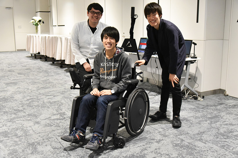 ↑左から高澤氏、橋爪氏、鈴木氏。鈴木氏は国内第5位のReverseCAVE開発にも参加
