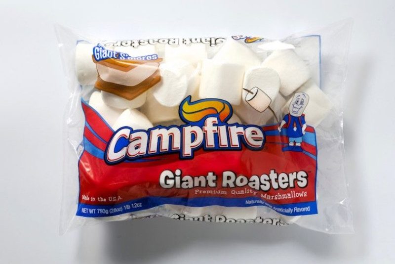 たっぷりのサイズと量で自由自在! コストコの巨大マシュマロでできる4通りの楽しみ方