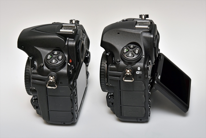 ↑可動式(チルト式)の液晶モニターを搭載しているが、D810ボディ(左)と比べても特に厚みは感じない。内蔵フラッシュを廃止したことで、前方へのせり出しも抑えられている