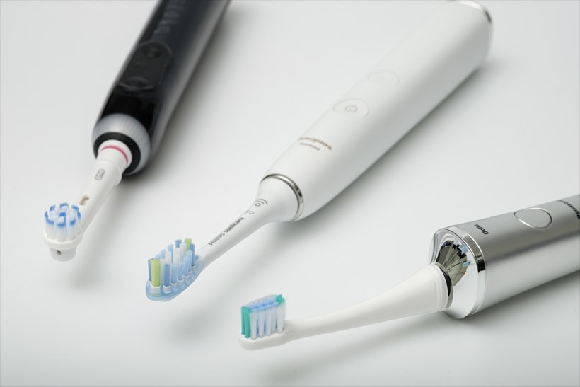電動ハブラシを「汚れ落ち」と「刺激」で比較！ ブラウン、フィリップス、パナの「磨きの違い」が劇的にわかる9000字レポート
