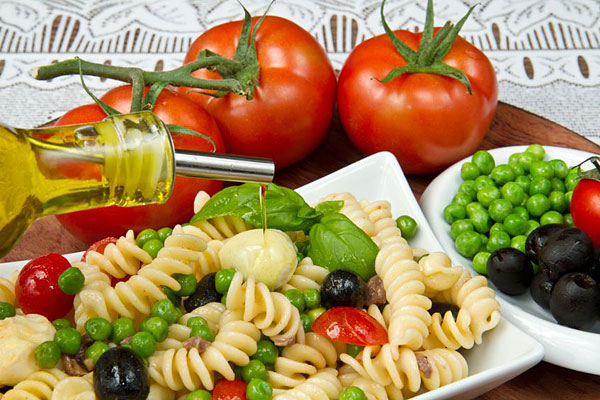 ダイエット食のジレンマ。まずいと続かず、おいしいと痩せない
