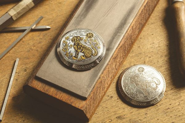 イタリアブランドのパネライが「戌年」をモチーフにした88本限定のスペシャルエディションを発表