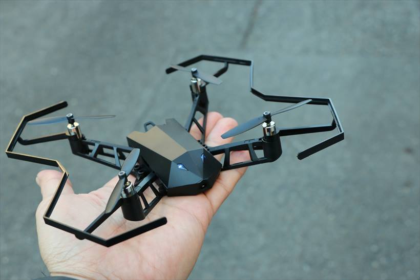 「ドローンそろそろ派」に朗報! 入門ドローンの筆頭・KUDRONE「4K Nano Drone」を飛ばしてみた