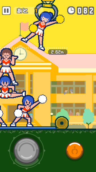 ↑チアリーダーを運ぶ様はとてもシュール…